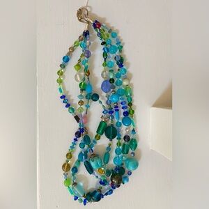 Necklace, multi-strand, The Blues